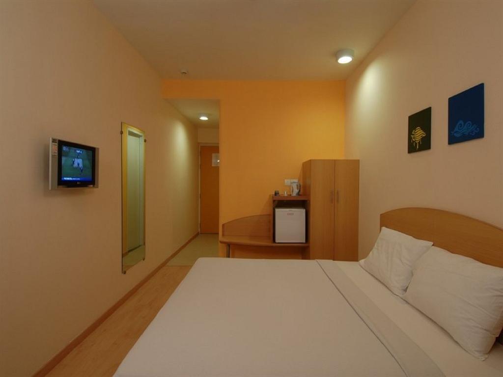 Faridabad Hotel Екстериор снимка